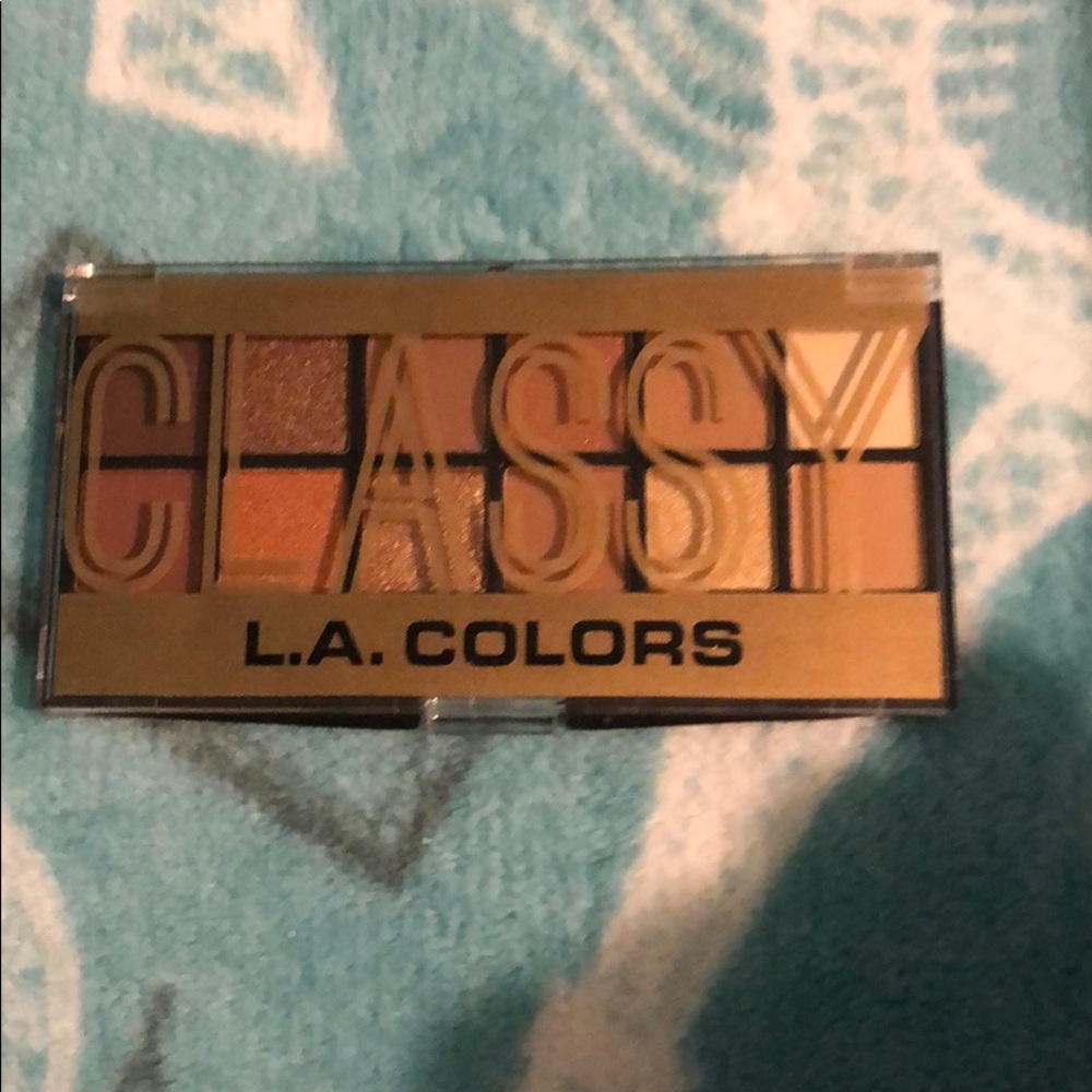 “classy” l.a. colors eye shadow